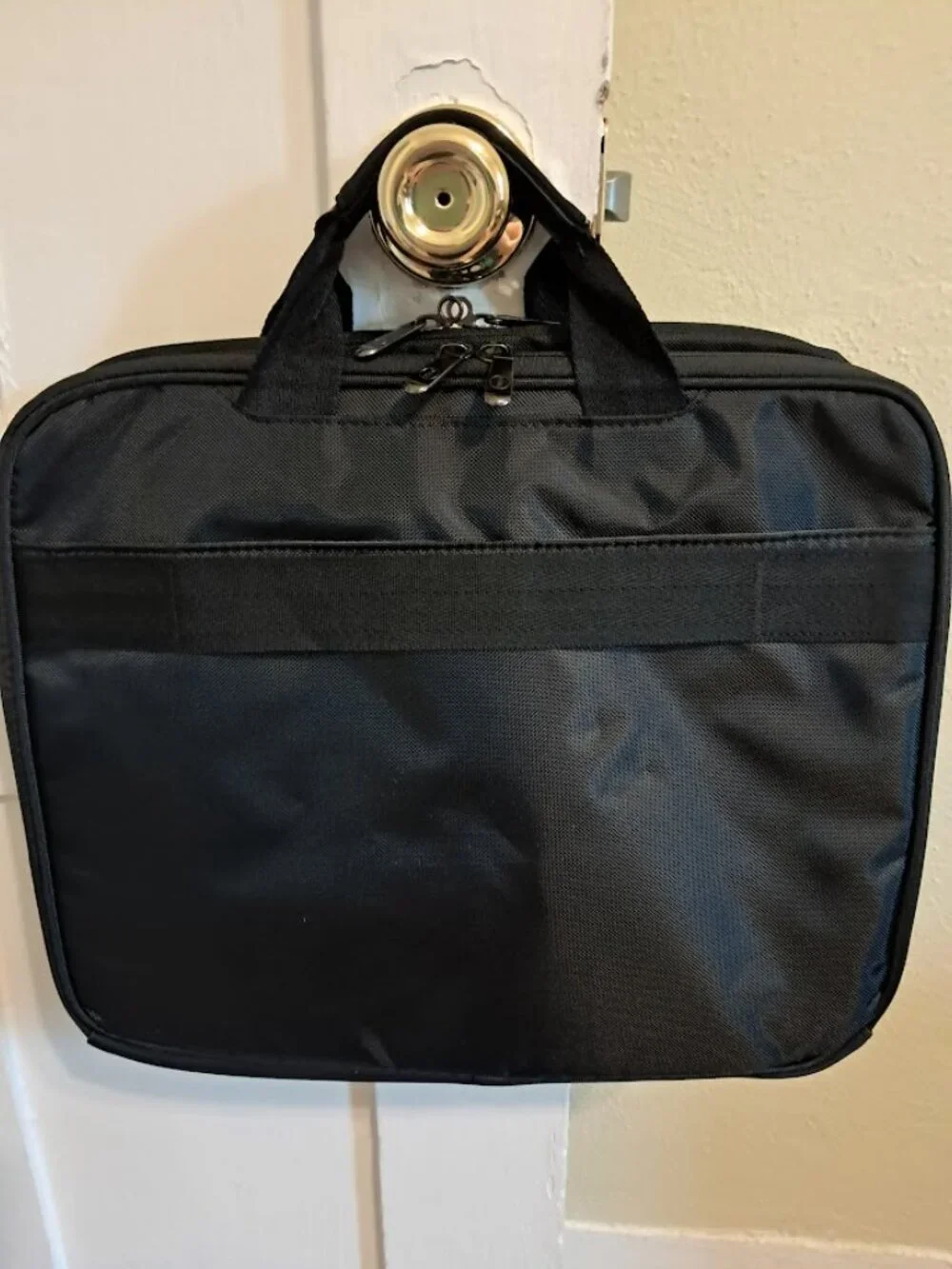 NEW-Dell laptop bag with removable shoulder strap